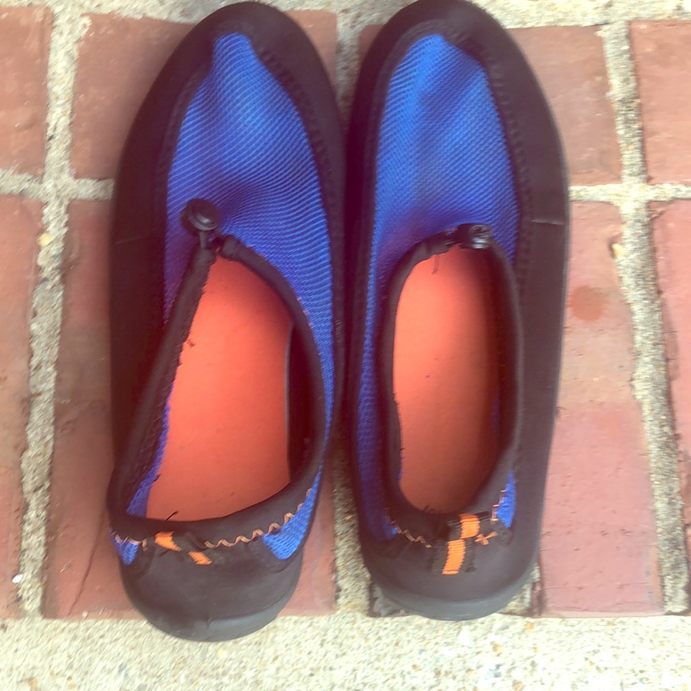 Water shoes size 9-10
